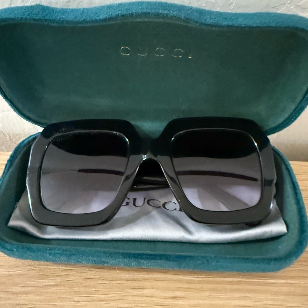 Gucci sunglasses